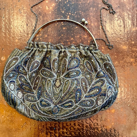 Vintage Top Handle Bag Gold Lame Beaded Kiss Lock Handle Includes Chain Strap. - Picture 5 of 10
